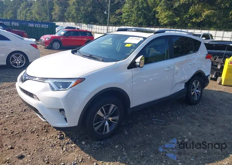2018 Toyota Rav4 Xle from USA, damaged, VIN JTMWFREV2JJ185083
